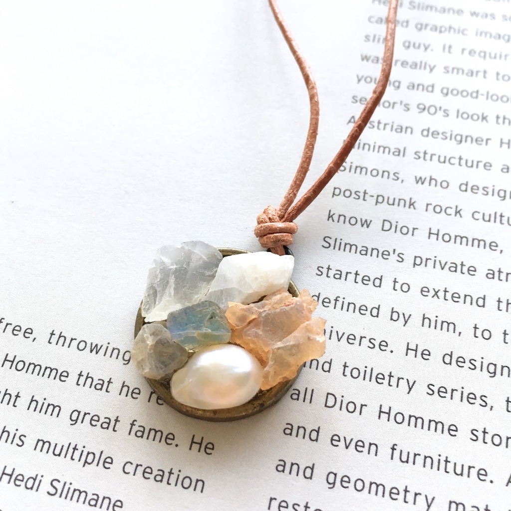 人魚說 - 礦物水晶皮繩短項鍊