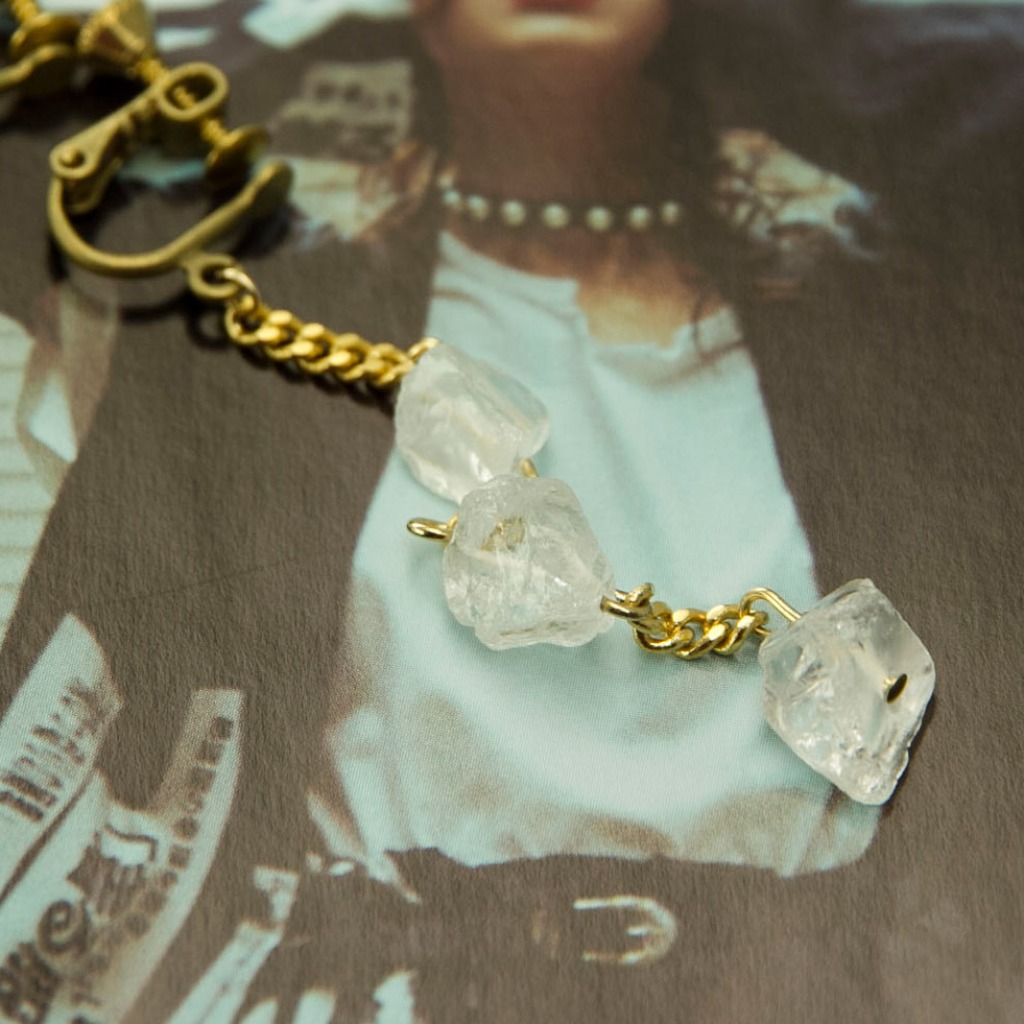 絕色系列-白水晶原石 黃銅工藝耳夾