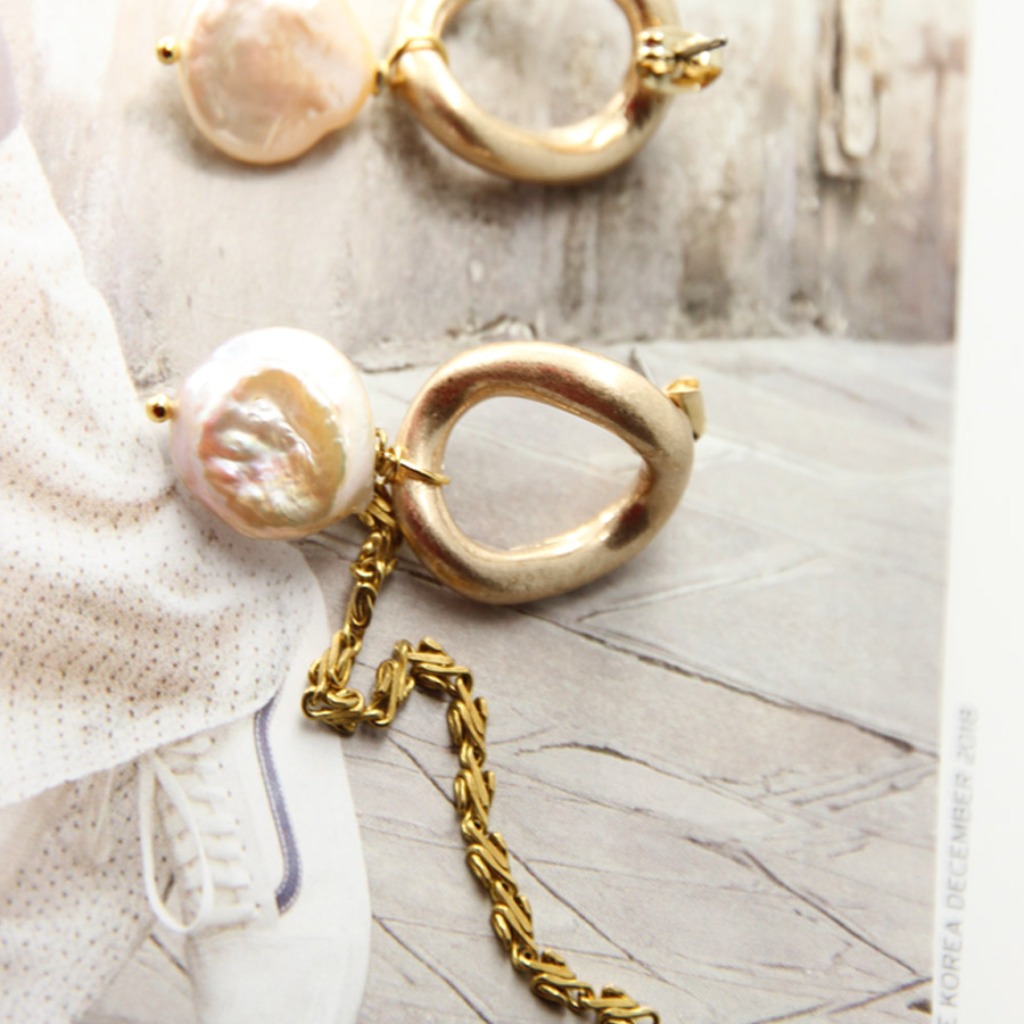 絕色黃銅系列- 淡水珍珠與黃銅 純境之光耳飾AG FASHION