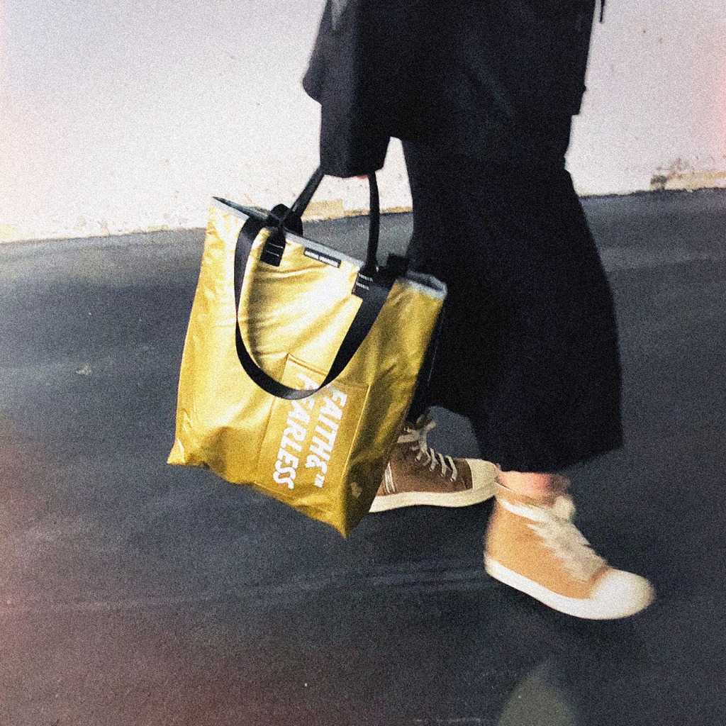 FF-PVC Tote Soft Gold 金色