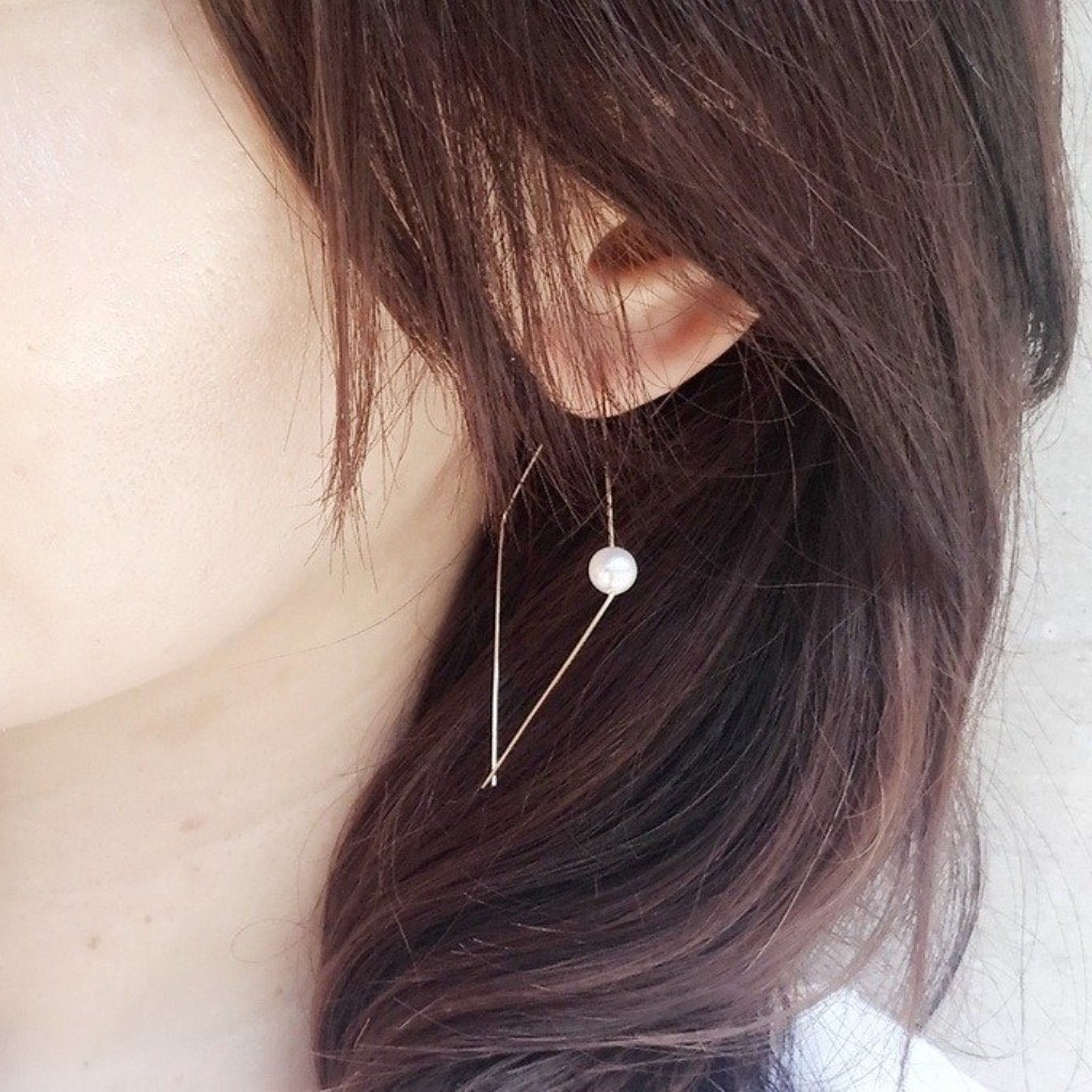 簡潔珍珠大耳環 / The one Swarovski Pearl 14KGF earring.