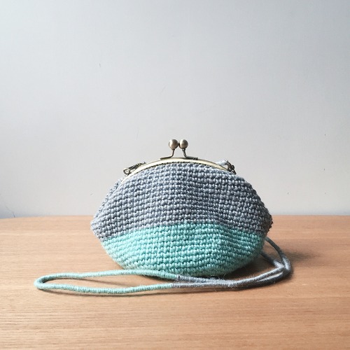 口金袋 ｜ 麻線勾織 ｜ 斜背