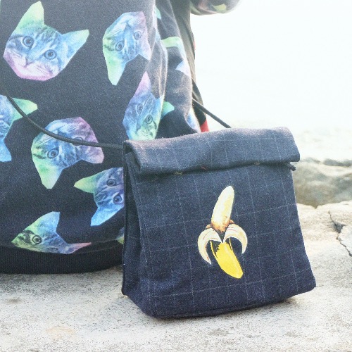 Wallflowers || 手繪外賣袋 - 香蕉